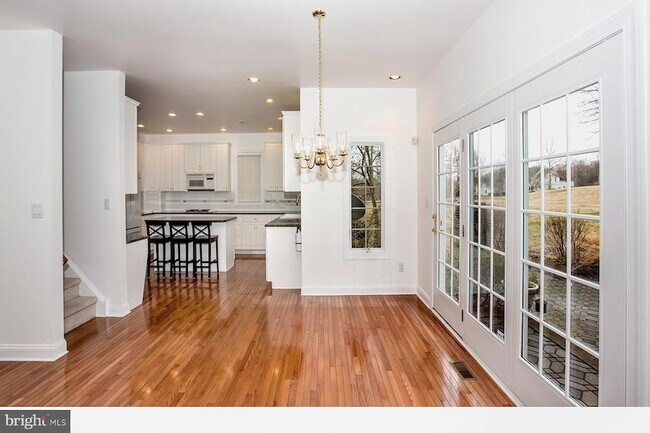 Building Photo - 189 Christopher Dr