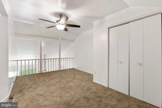 Building Photo - 39 N Turnberry Dr