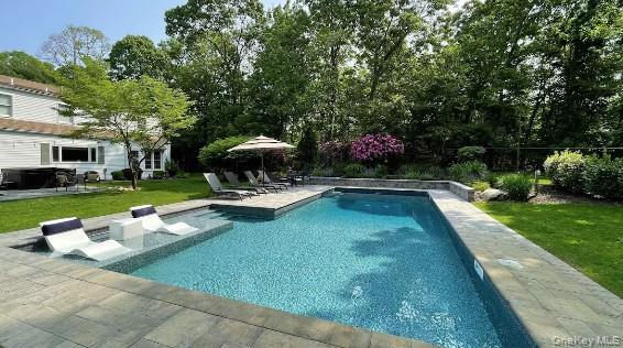 Building Photo - 2803 N Wading River Rd