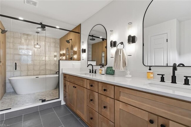 Building Photo - 7125 Grayfalcon Dr