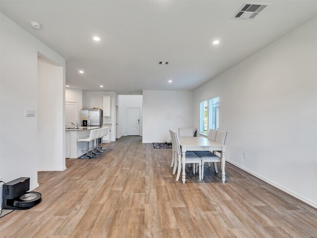 Building Photo - 30903 Brightwell Bnd