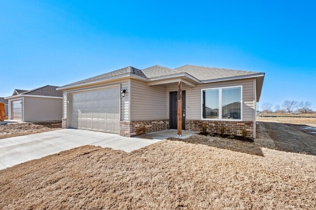 Building Photo - Home Sweet Home