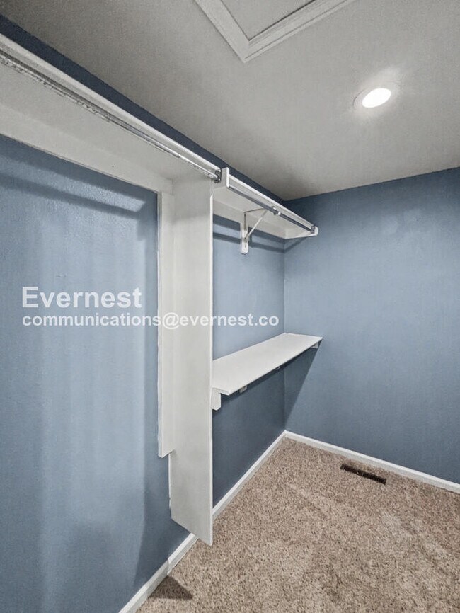 Building Photo - Comfort Meets Community in Centennial with 2 Car Garage / 3 beds & 3 baths / Coming Soon!