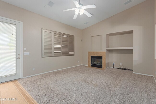 Building Photo - 2206 W Fawn Dr