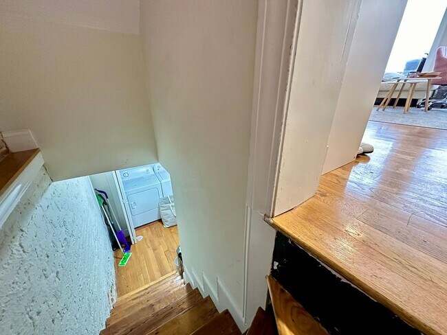 Building Photo - 842 Huntington Ave