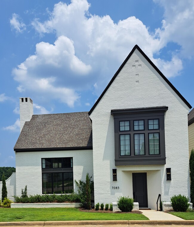 Primary Photo - 7085 Fain Park Dr