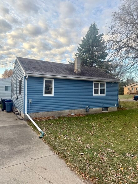 Building Photo - 1240 Northern Ave