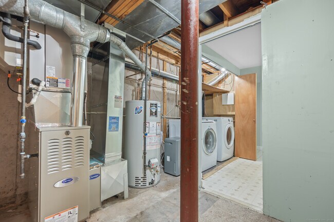 Building Photo - 45 Conestoga Way