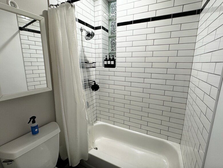 new tile shower - 1906 N Hermitage Ave