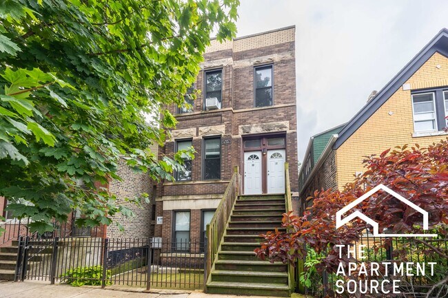 Building Photo - 2031 W Moffat St