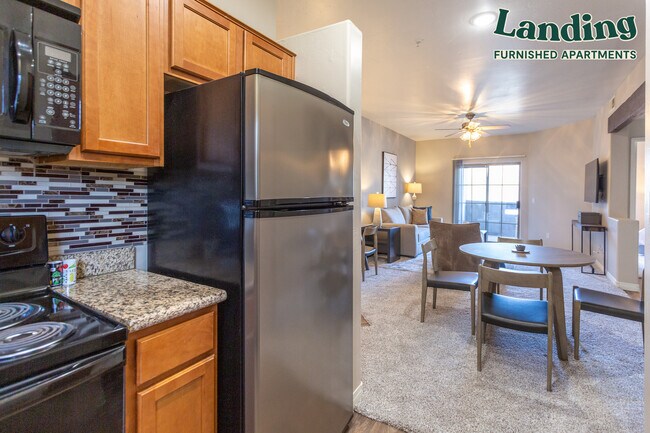 Building Photo - 9259 E Raintree Dr