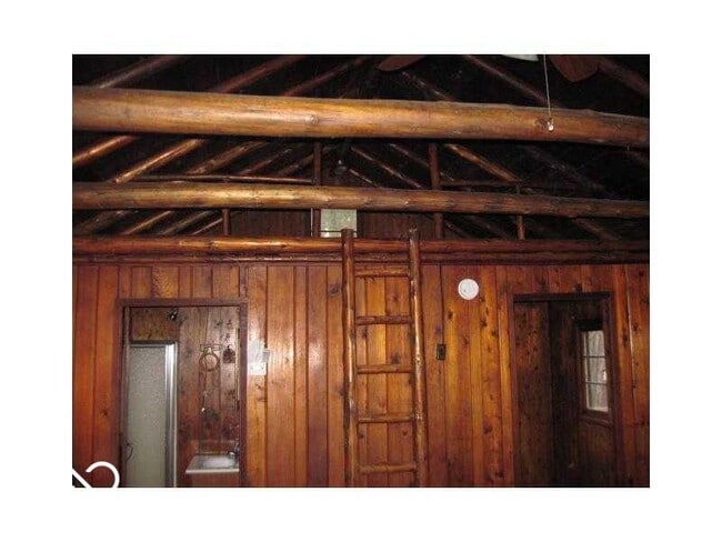 Building Photo - 15518 Martha St
