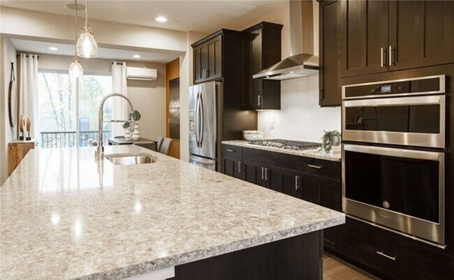 Building Photo - Modern Air Conditioned 3 bedroom in Bothell