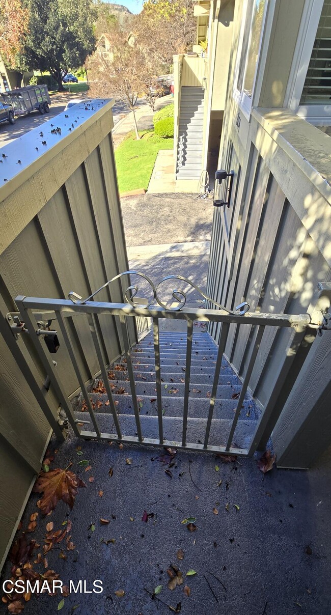 Building Photo - 2654 La Paloma Cir