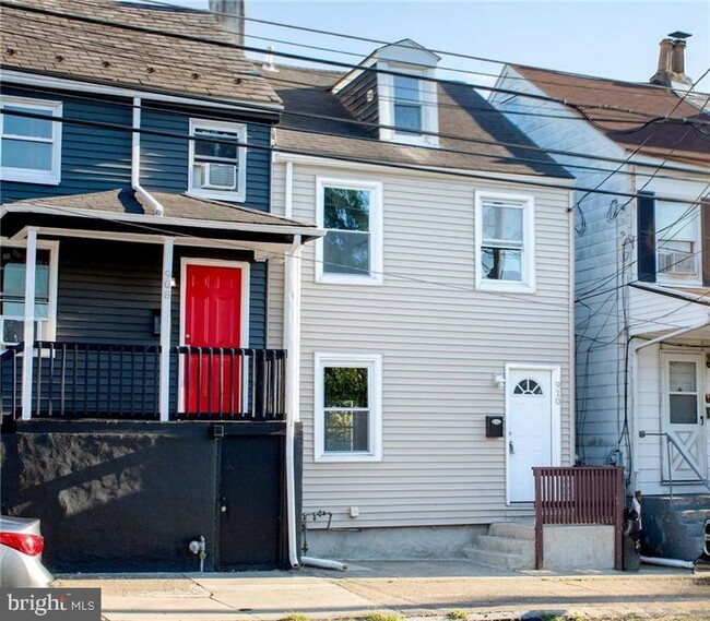 Building Photo - 910 Butler St