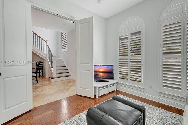 Building Photo - 67 Via Poinciana St