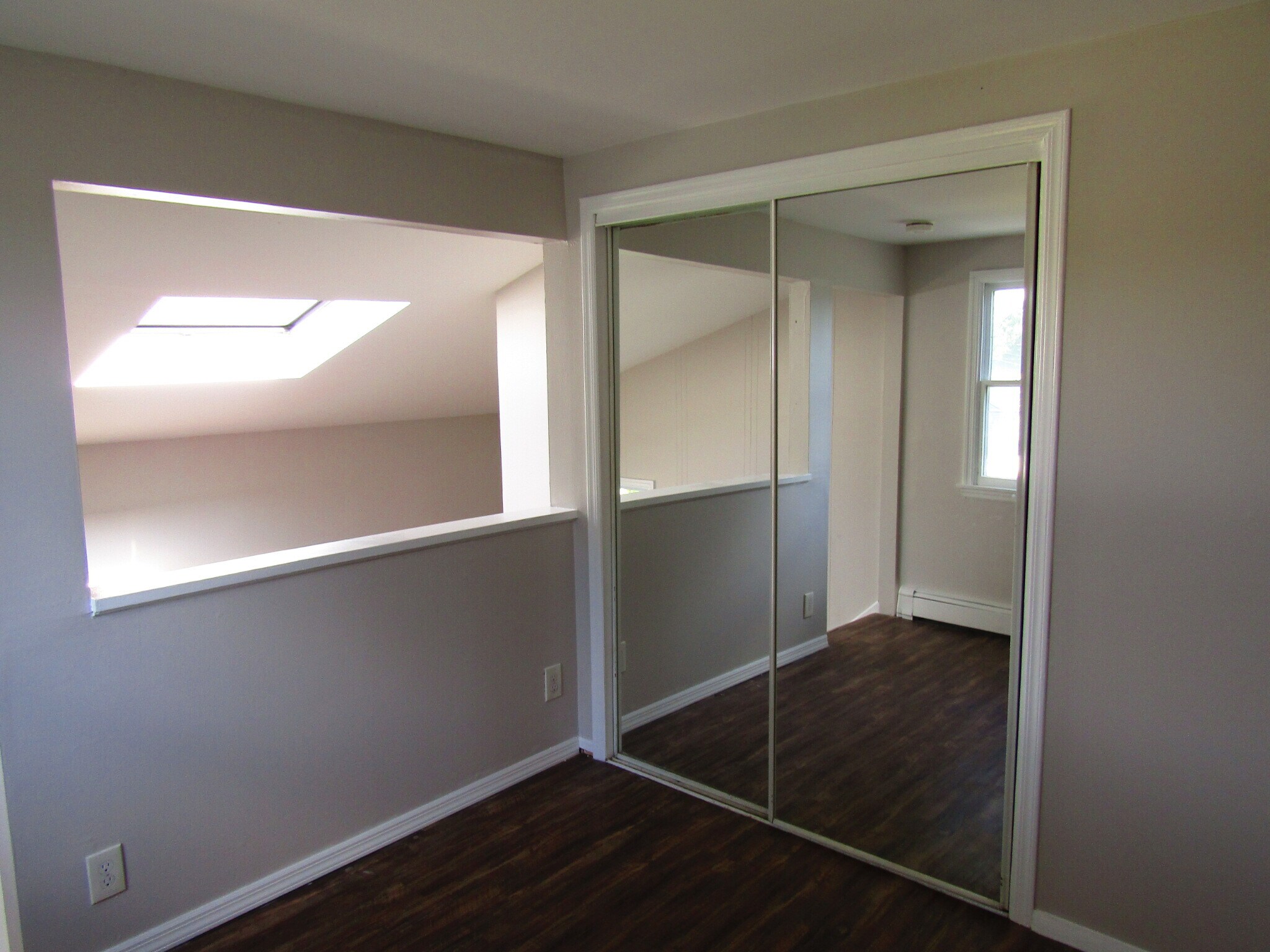 Building Photo - 16 Imperial Dr