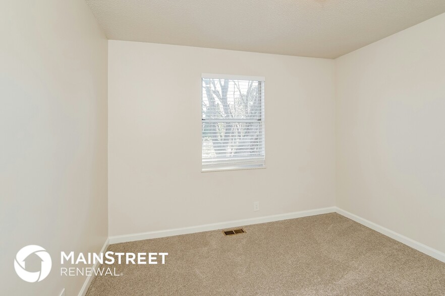 Building Photo - 808 Black Rock Cir