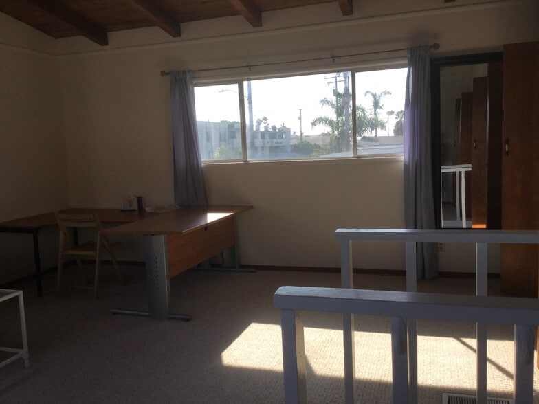 Building Photo - 1211 Tennyson St