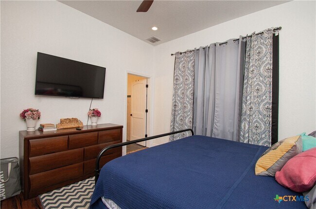 Building Photo - 235 Belmont