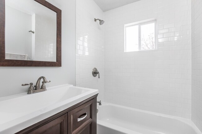 main bathroom - 1622 -1624 Orange St.