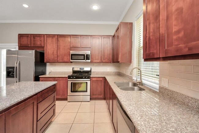 Building Photo - 15410 Addicks Stone Dr