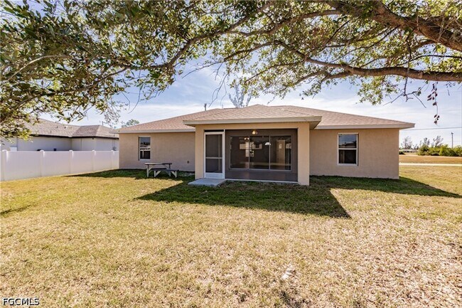 Building Photo - 2809 NW 12th Ln