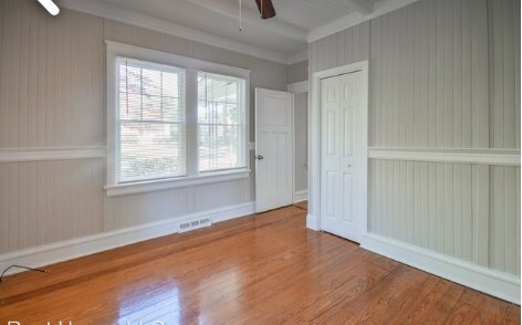 Building Photo - 608 Muller Ave