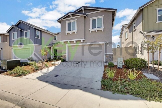 Building Photo - 2129 Shady Tree Cir