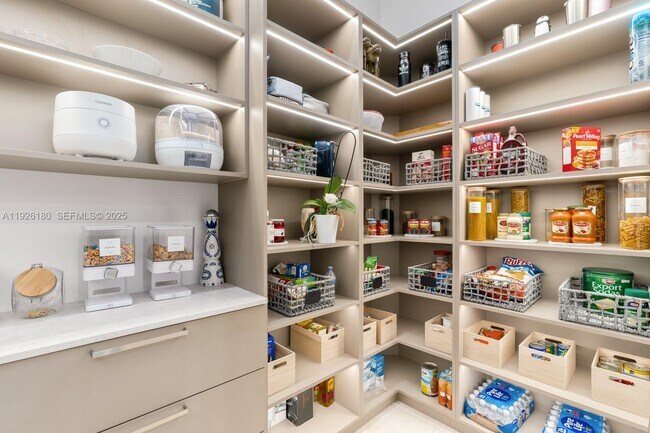 Building Photo - 80 NW 129th Ave