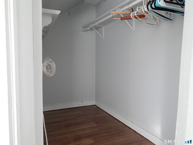 Building Photo - 91 Holden St