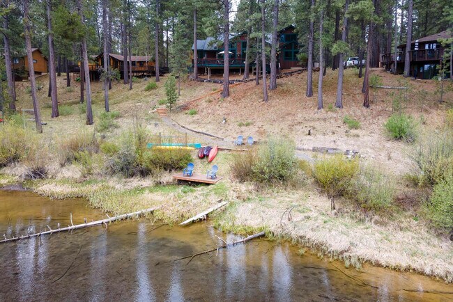 Building Photo - 17028 Cooper Dr