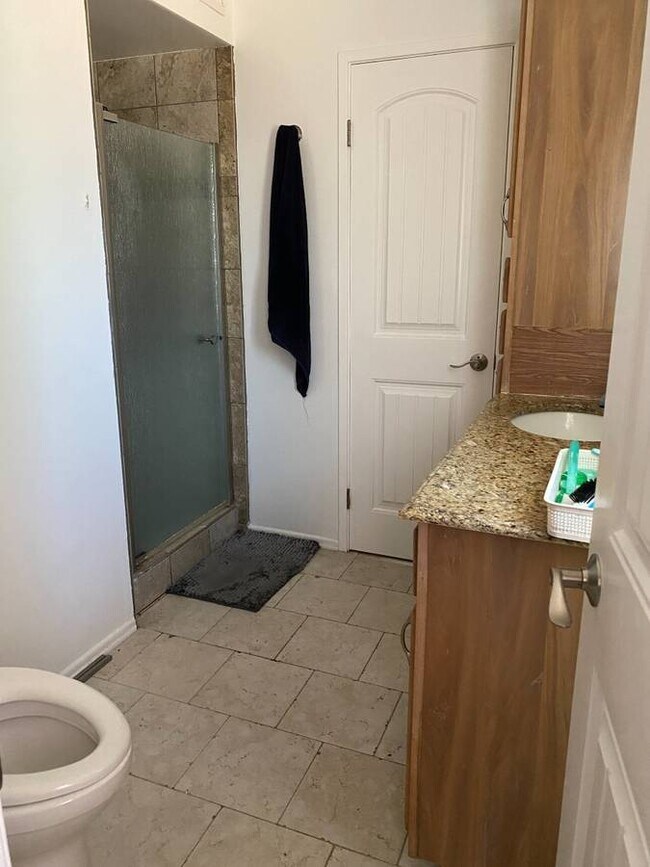 Building Photo - 5029 Douglas Ln