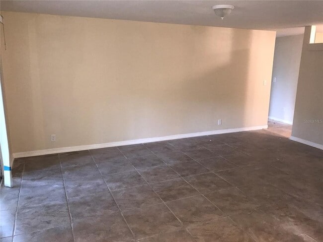 Building Photo - 906 Homewood Dr