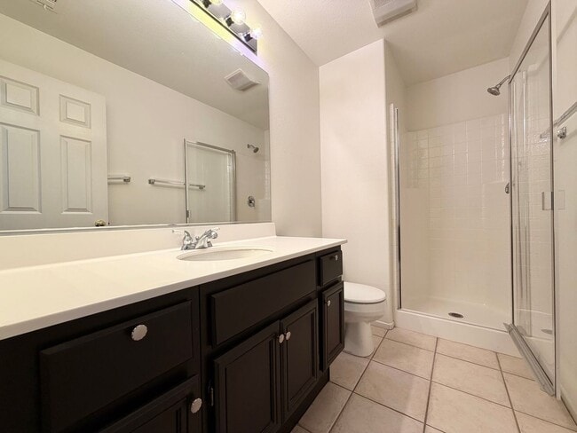 Building Photo - Spacious Oak Creek Cul-de-Sac Home with 5 Bedrooms & 3-Car Garage