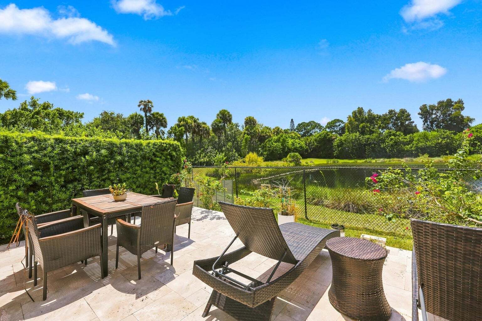 Building Photo - 4585 Tara Cove Way