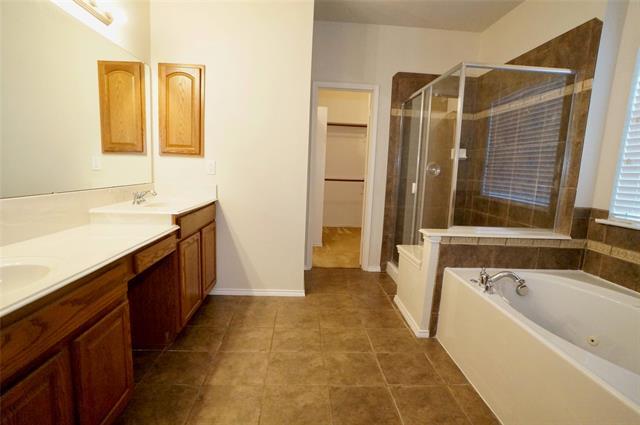 Building Photo - 9304 Clearview Dr