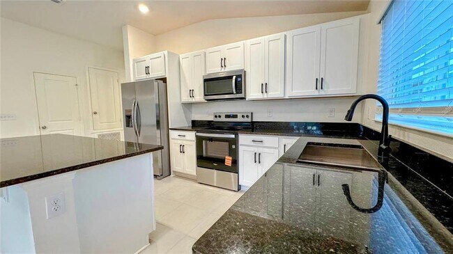 Building Photo - 3293 Sanctuary Dr