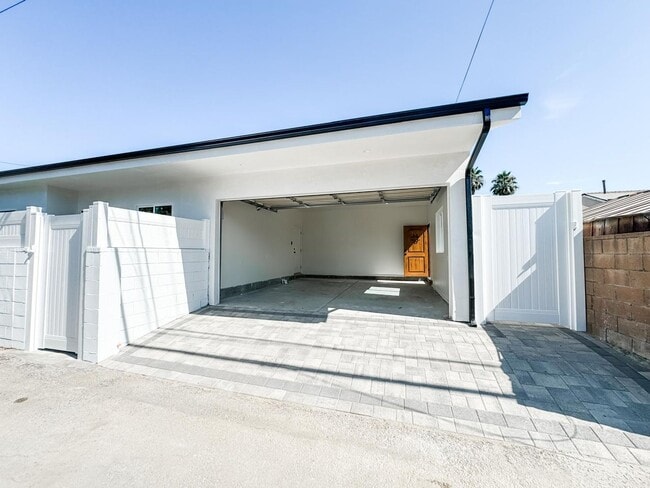 Building Photo - Brand new construction