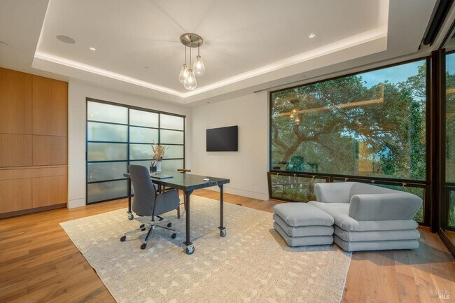 Building Photo - 663 Montecito Blvd
