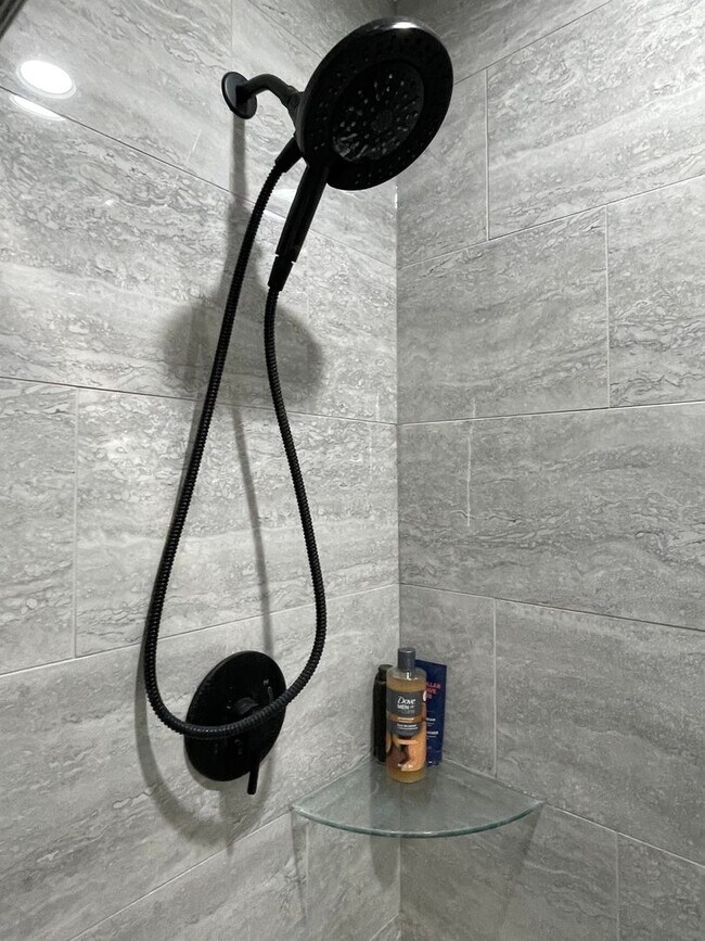 Building Photo - Built in 2025 3 Bed 2 Bath FOR RENT