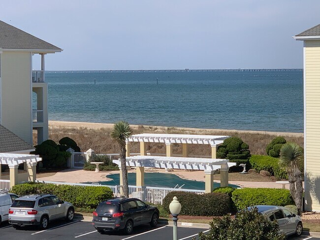 Building Photo - 3236 Silver Sands Cir