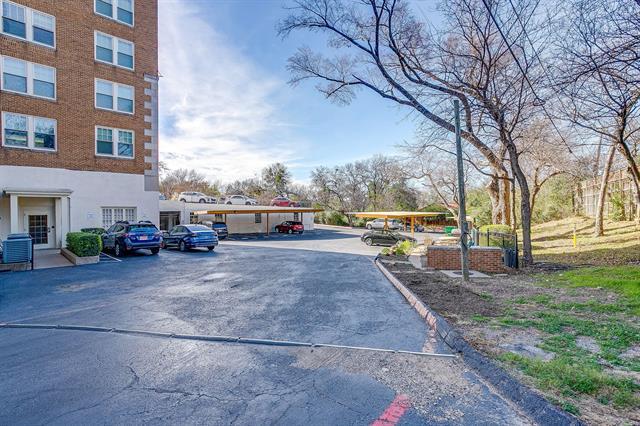 Building Photo - 2306 Park Pl Ave