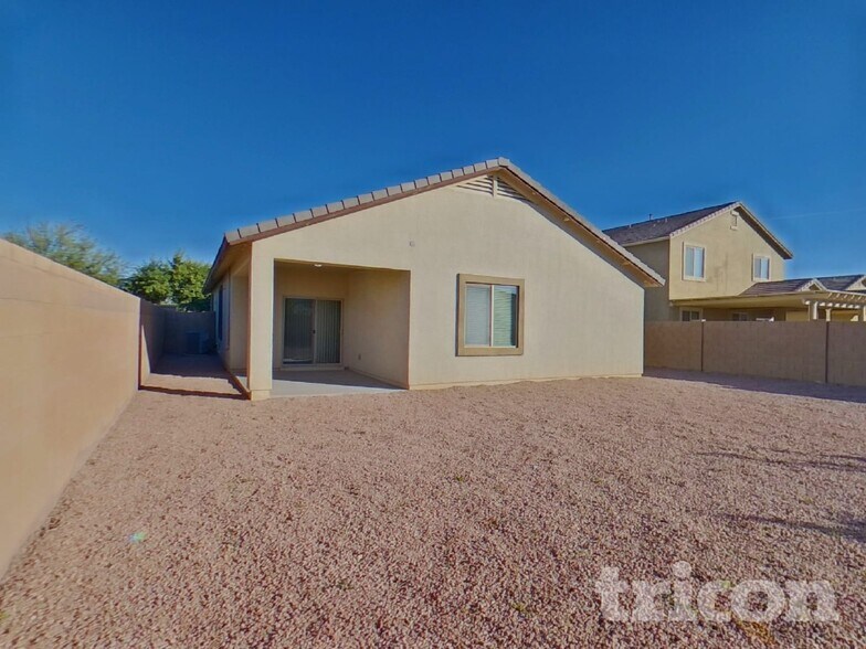 Building Photo - 40209 W Walker Wy