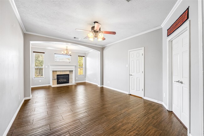 Building Photo - 8127 Edenwood Dr