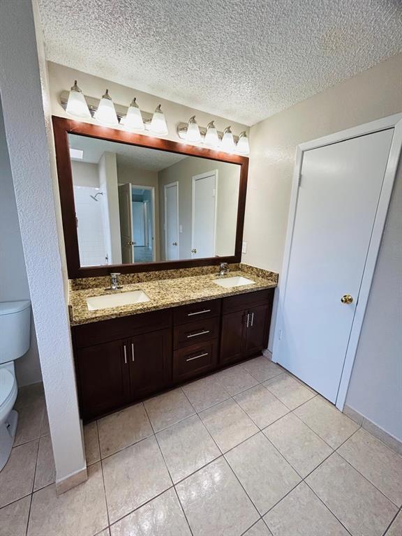 Building Photo - 13538 Clarewood Dr