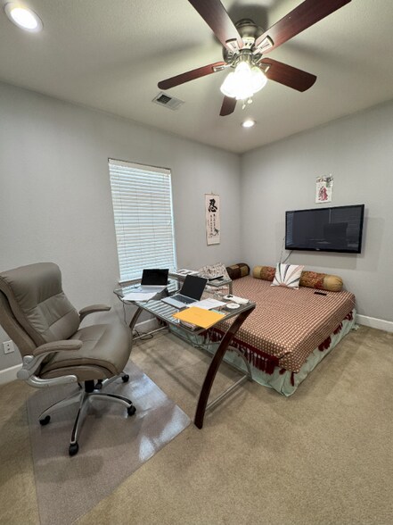 Building Photo - 2901 Embleton Ln
