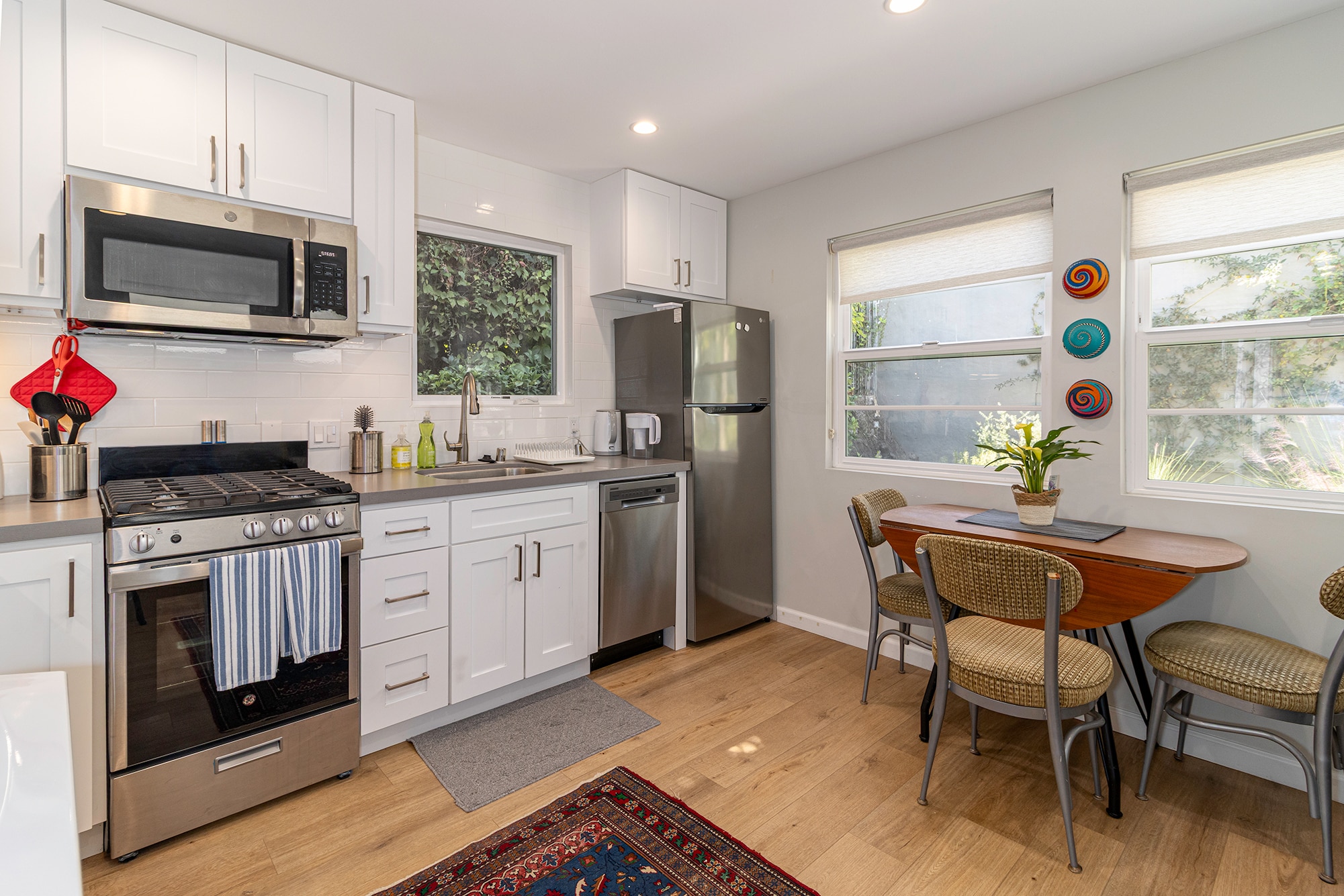 9114 W. 24th St. Guest House fully furnished - 9116 W 24th St