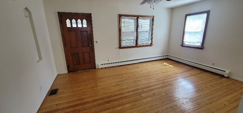 Building Photo - 22 Ryle Ave