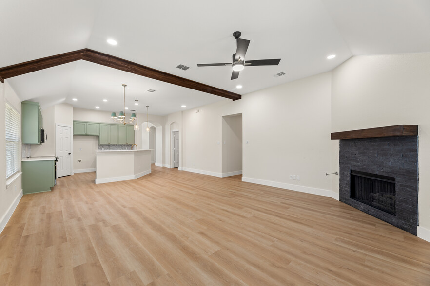 Family Room - 4029 Dellman Dr